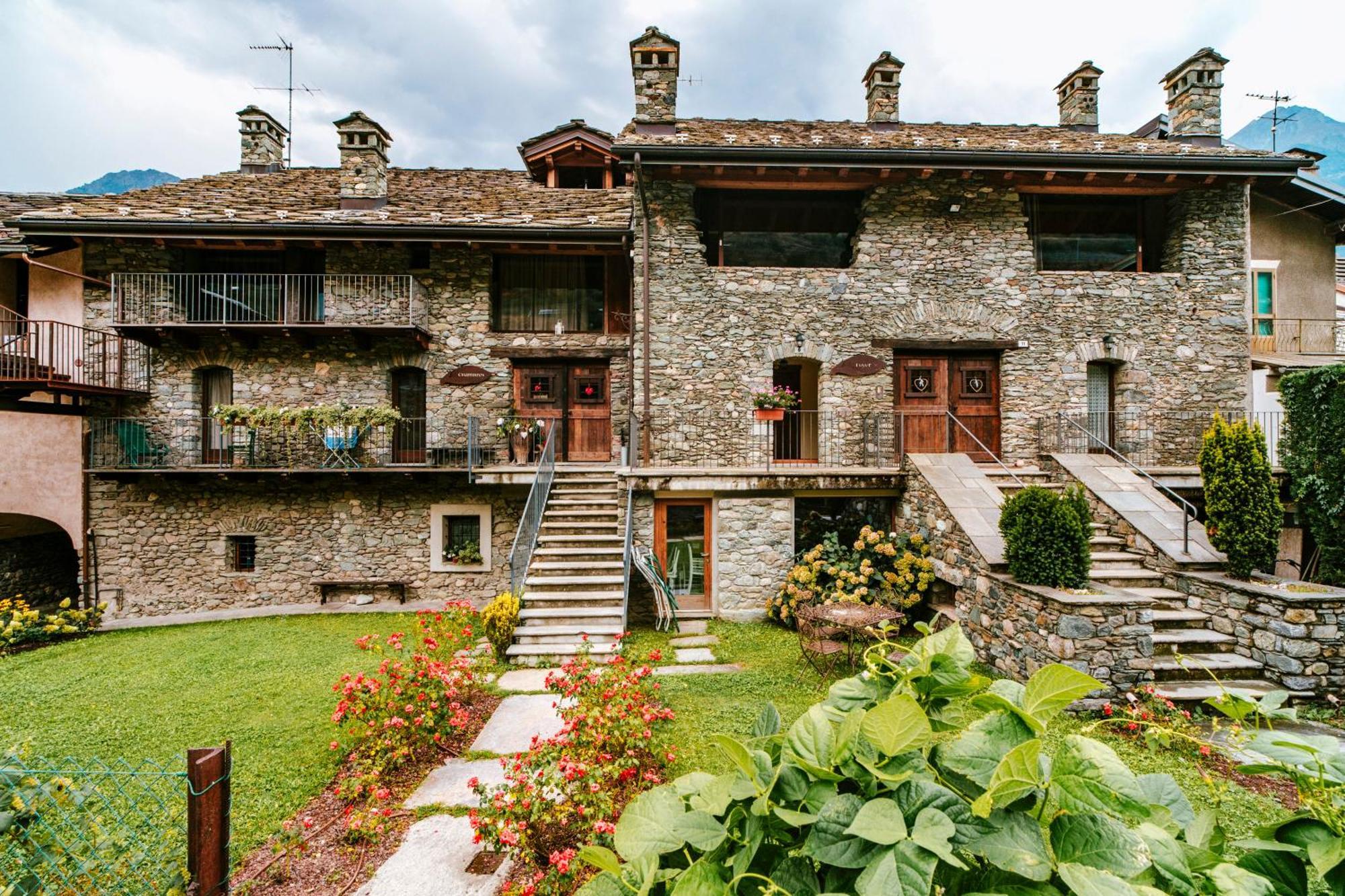 Maison Rosset Agriturismo, Camere, Appartamenti E Spa In Valle D'Aosta Nus Bagian luar foto